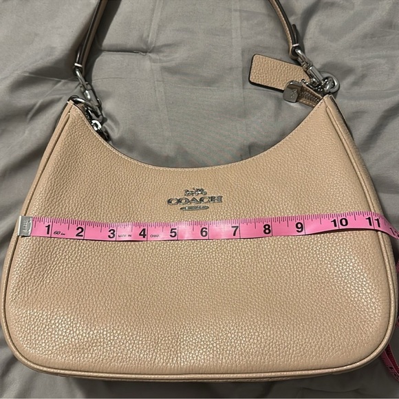 Coach Teri Hobo Bag - Picture 4 of 10